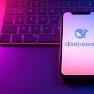 DeepSeek回应引爆全网！背后真相竟如此惊人？