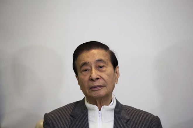 震惊！亚洲前首富李兆基溘然长逝，97岁传奇人生背后竟藏惊天秘密？